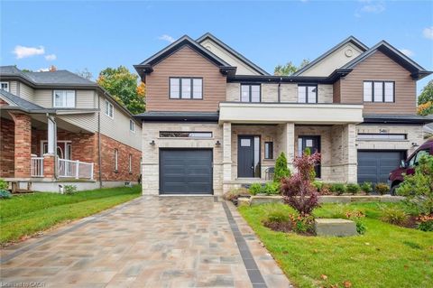 548 Peach Blossom Court Kitchener ON N2E 3Z9