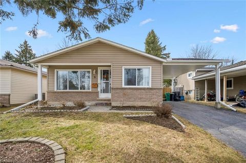 5 Aspen Crescent Elmira ON N3B 1J5