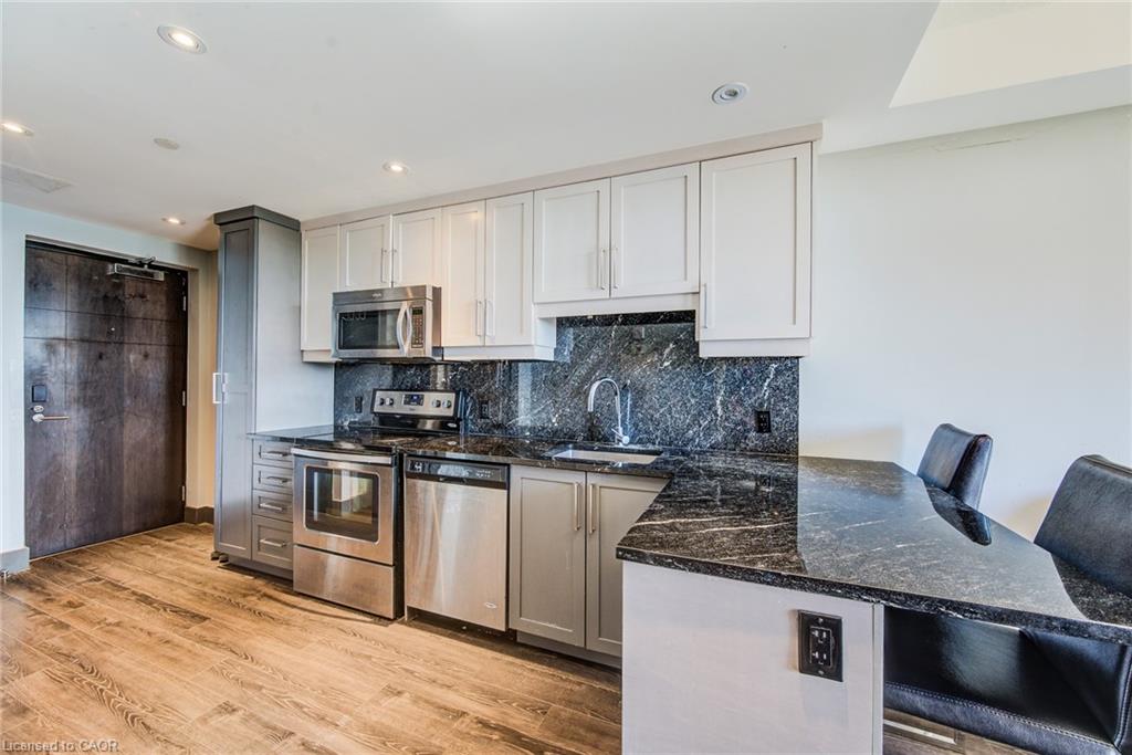 330 Phillip Street S704