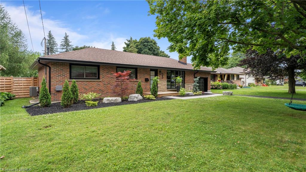 25 Seneca Crescent