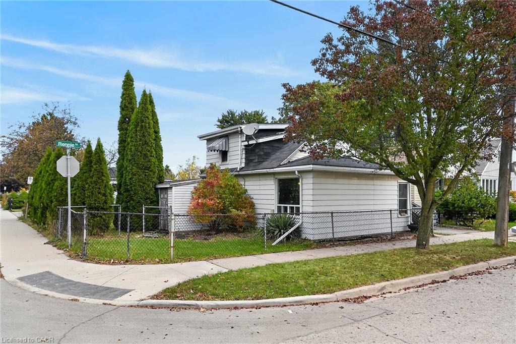 747 Rennie Street