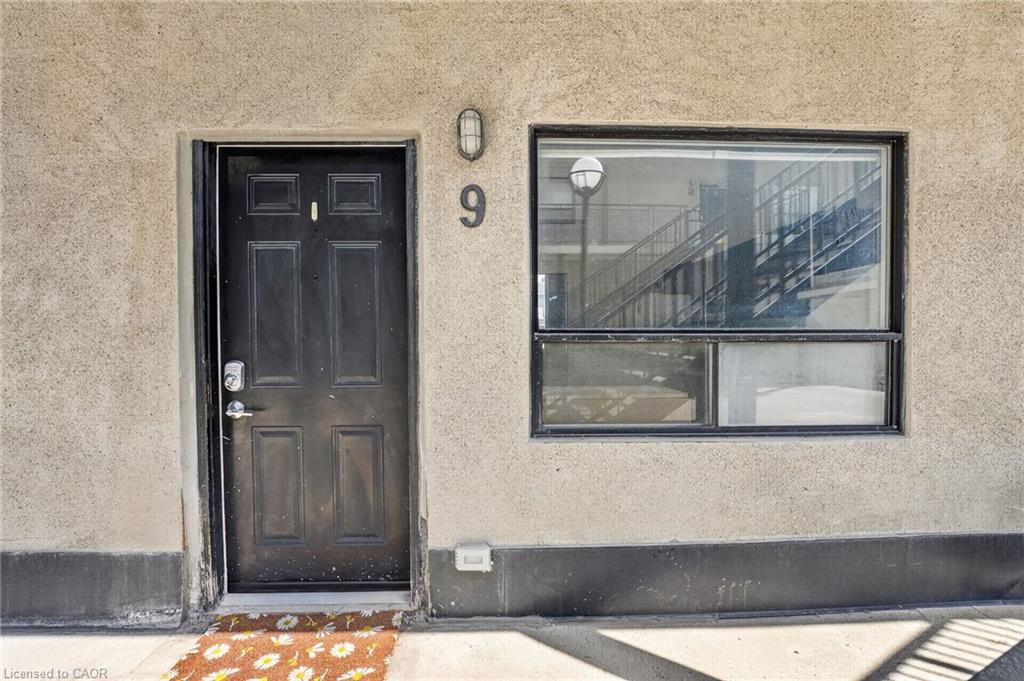 12 Bridgeport Road E 9