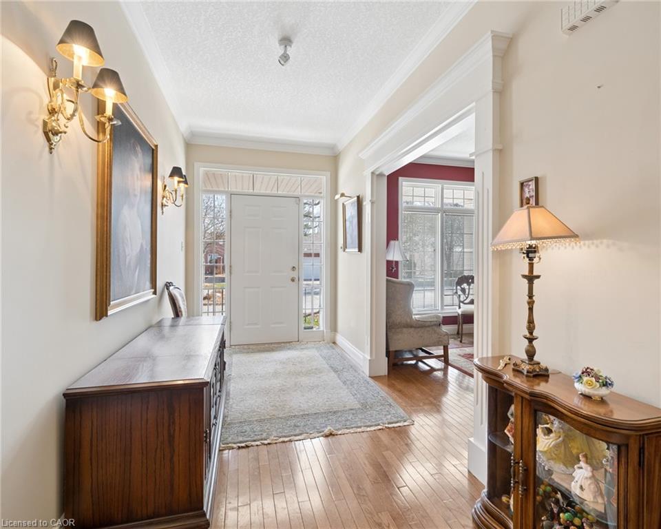 333 George Street N 1