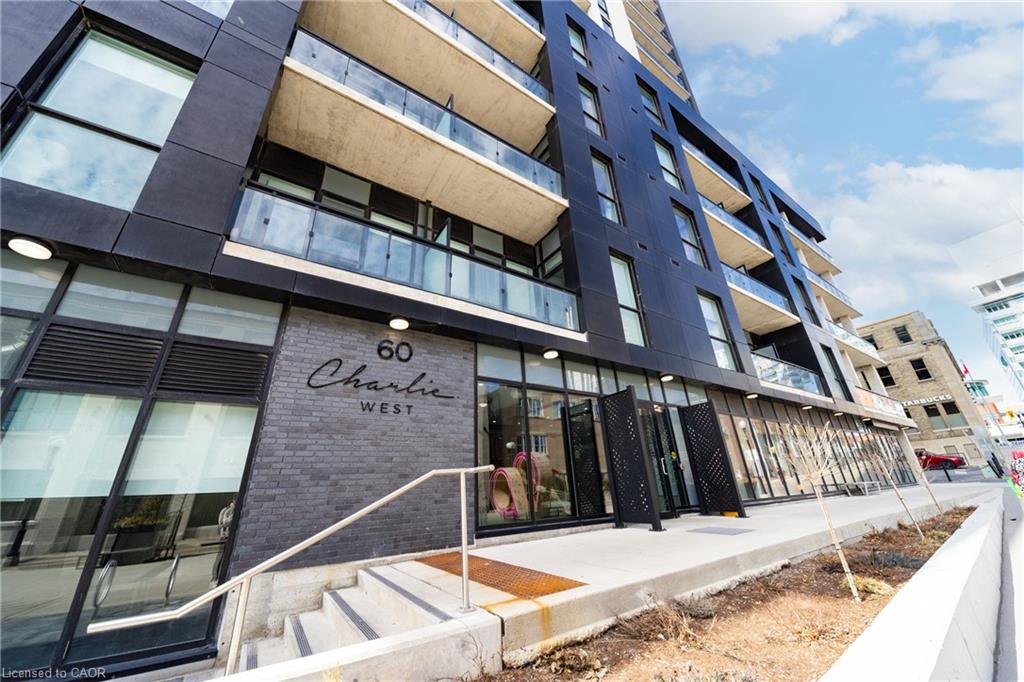 60 Charles Street W 2712