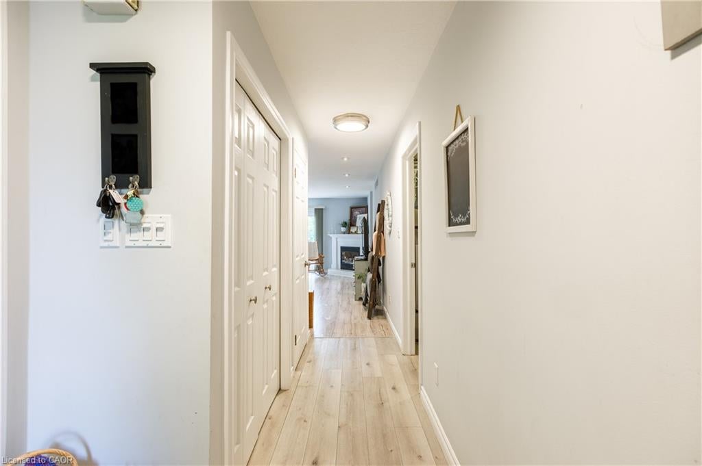 907 Doon Village Road