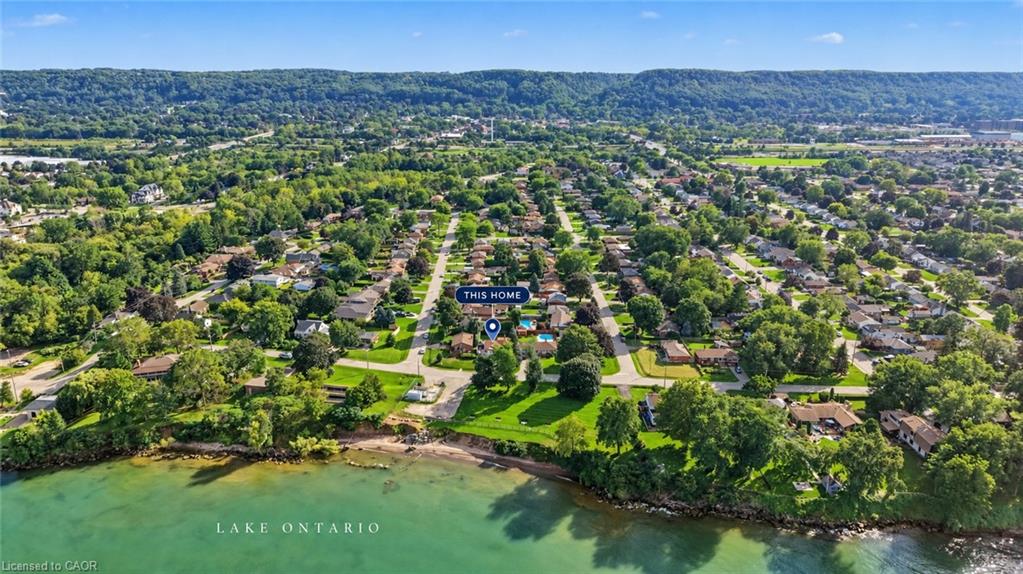 13 Lakeside Drive