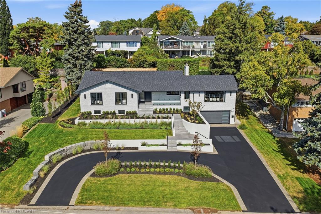 841 Danforth Place