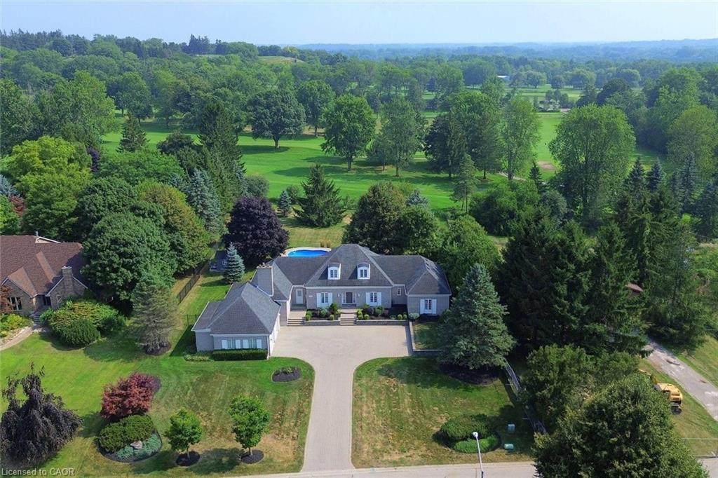 111 St Andrews Drive