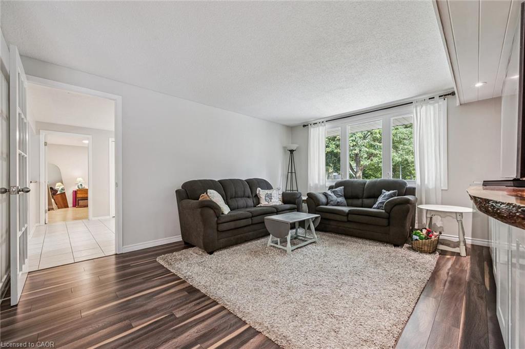 8 Berkley Place