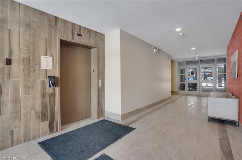 165 Duke Street E 218