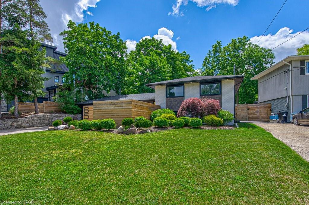 65 Lang Crescent