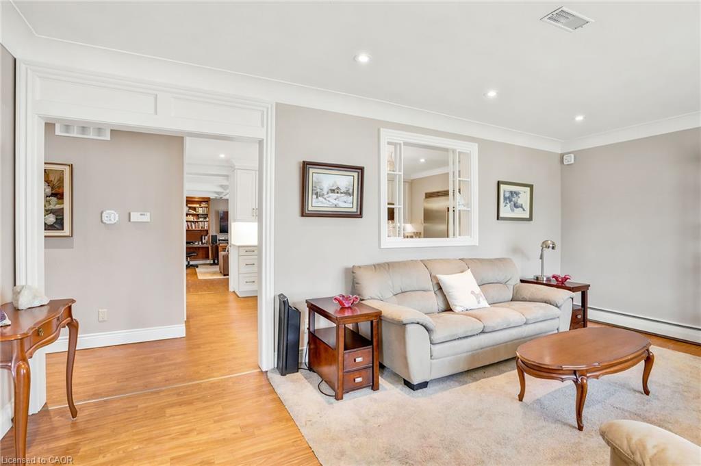 6 Stewart Drive