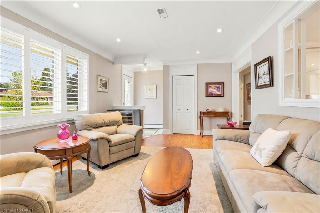 6 Stewart Drive