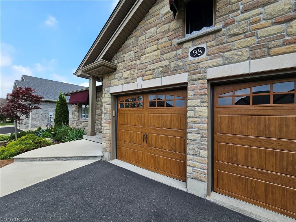 98 Allandale Crescent