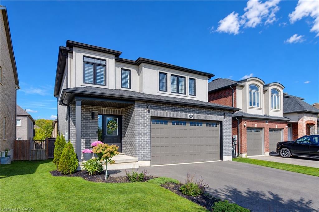 541 Brittania Crescent