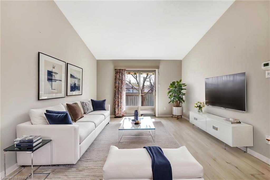 19 Hanlon Place 15