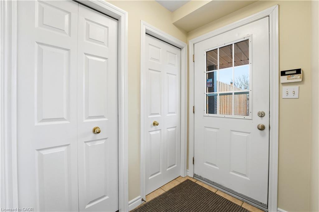 87 Ralgreen Crescent