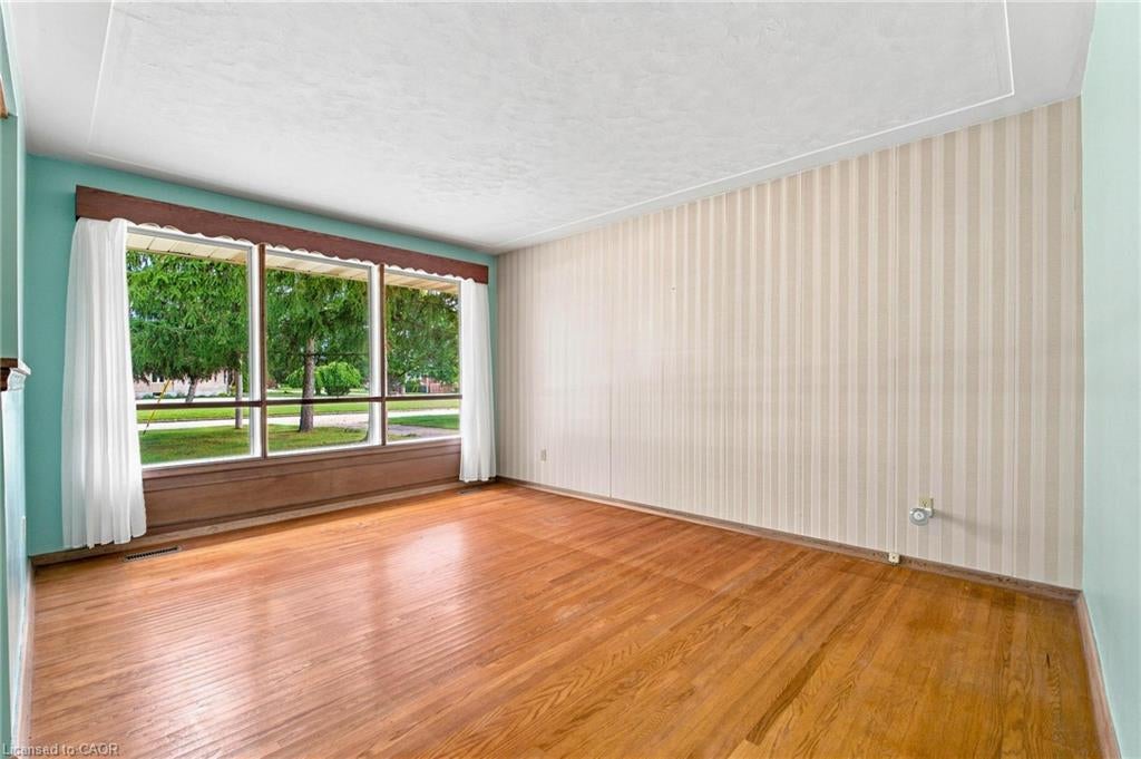 1280 Eleanor Avenue