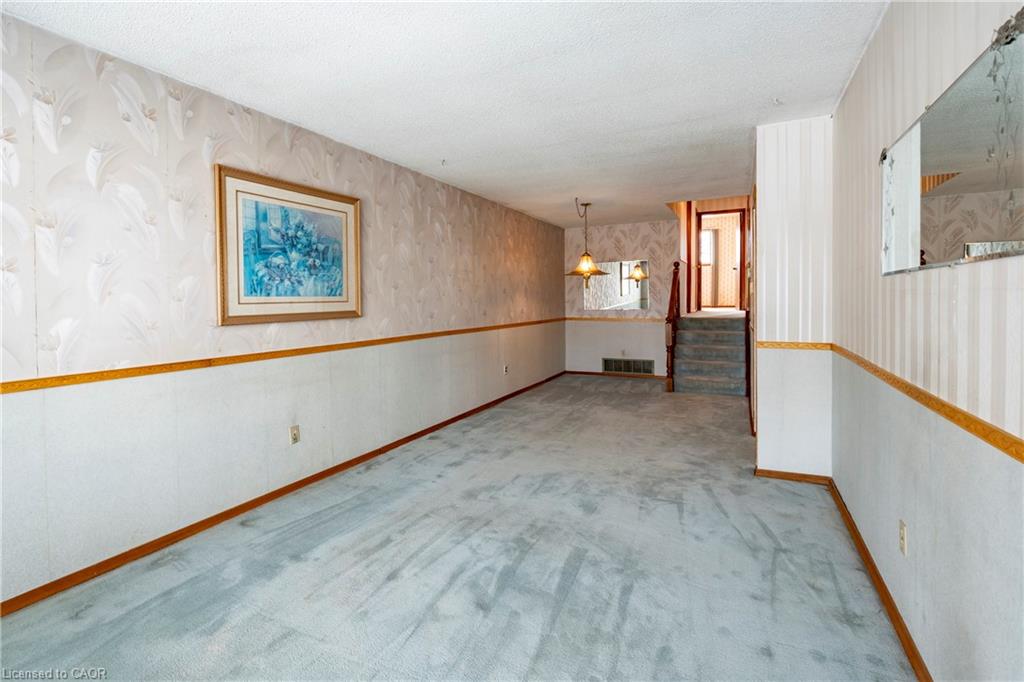 93 Nickolas Crescent