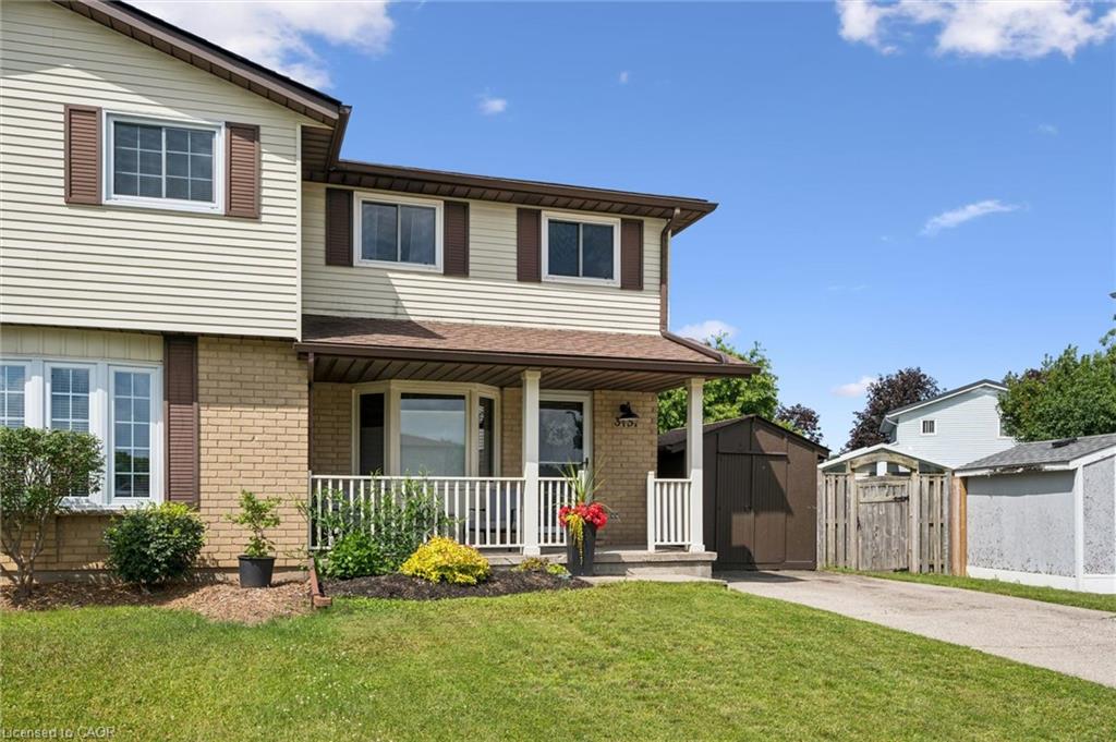 315 Mayview Crescent B