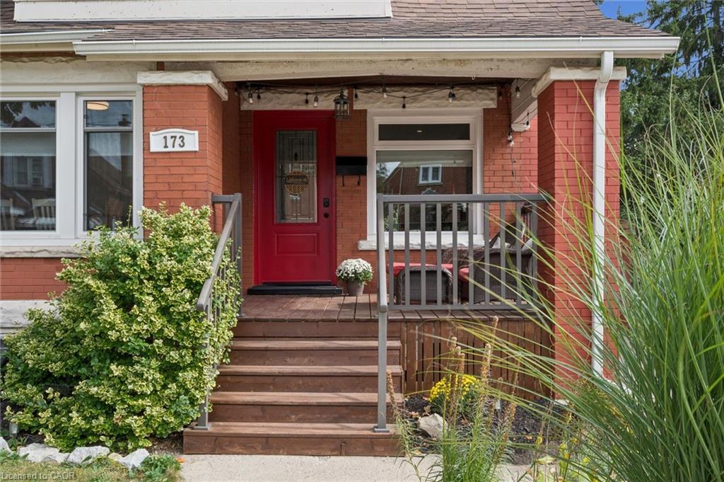 173 Cedar Street S