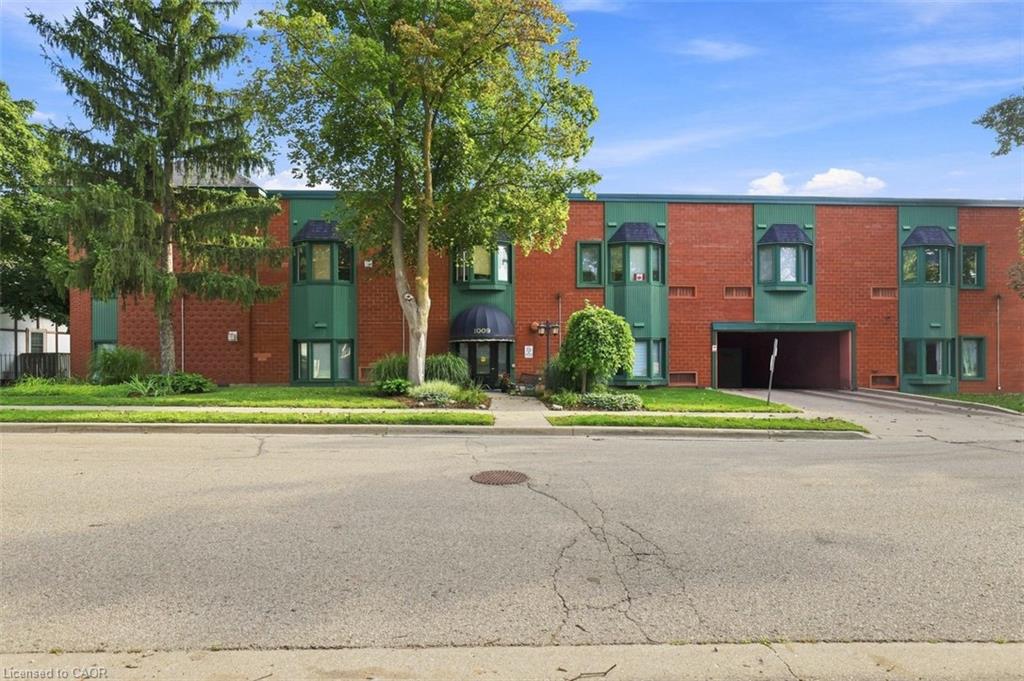 1009 Queenston Road 217