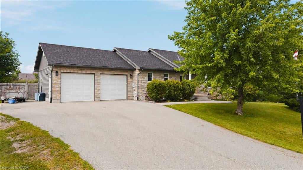 14 Regency Drive