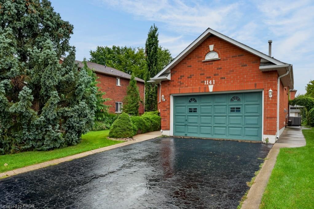 1141 Lockhart Road