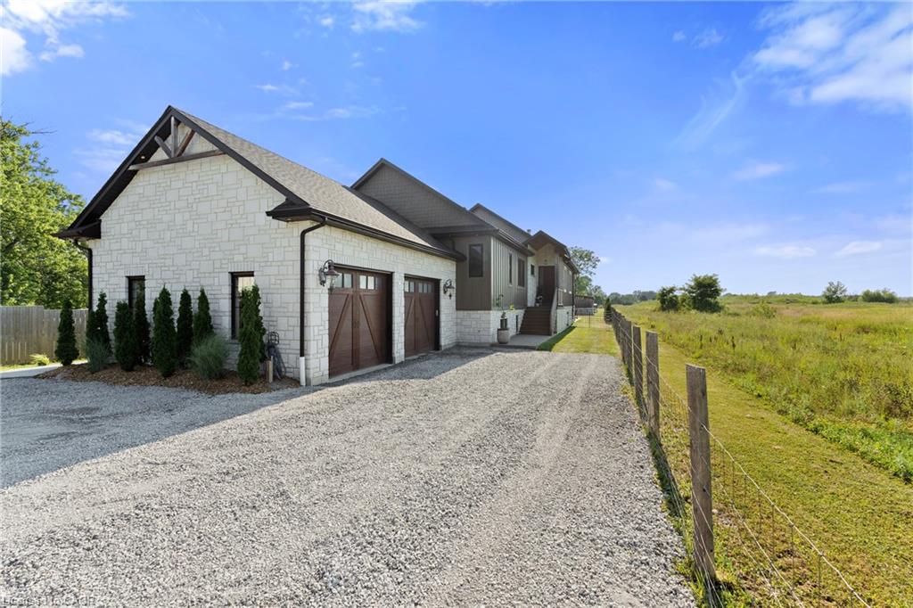 1519 Merrittville Highway