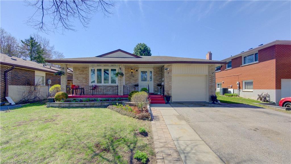 170 Martinglen Crescent