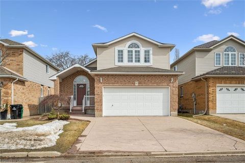 6 Keller Crescent Kitchener ON N2N 3M7