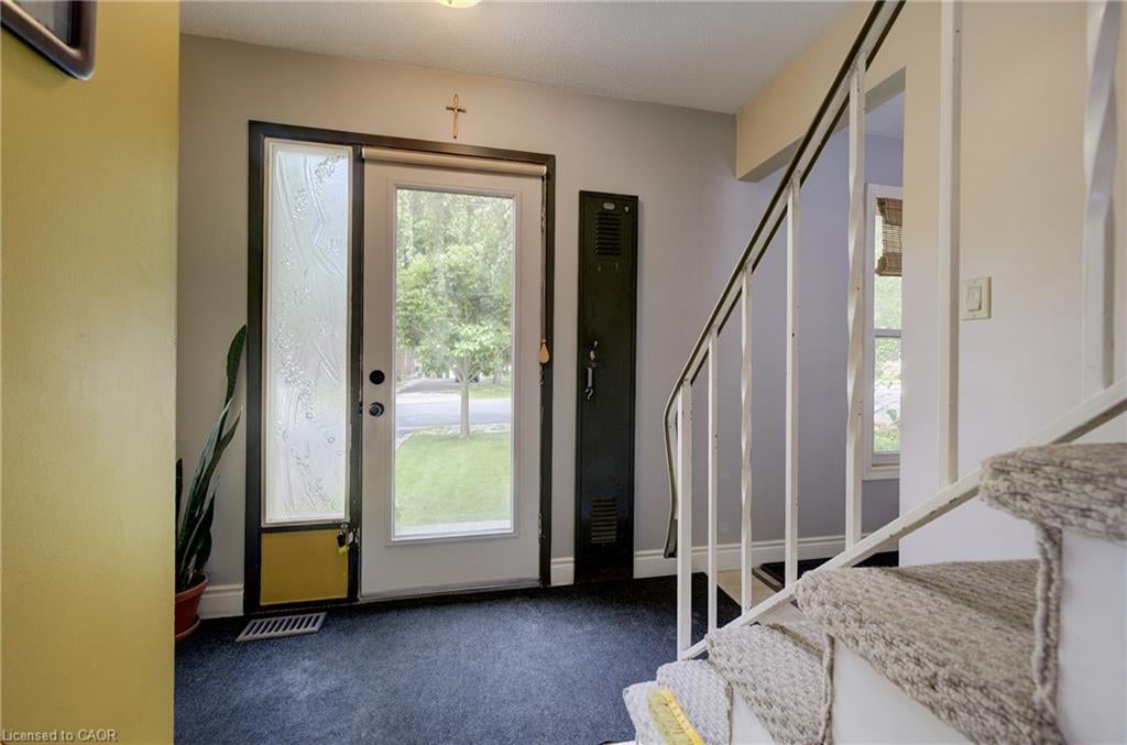 124 Queensway Drive