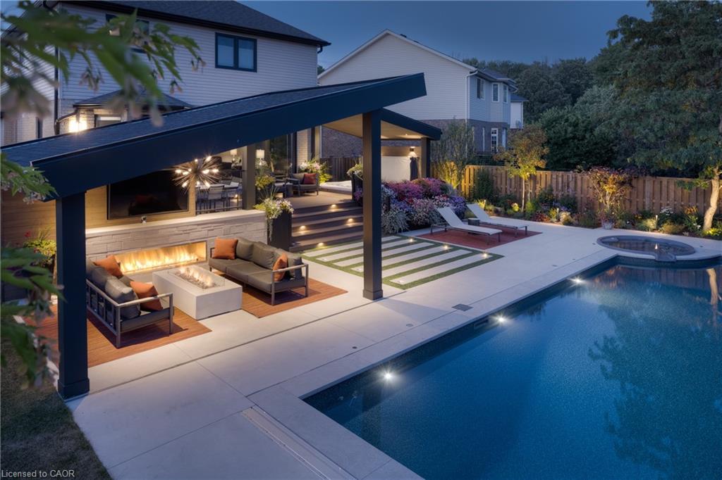 701 Breakwater Crescent