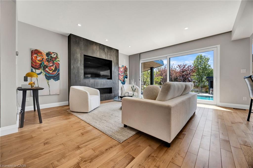 701 Breakwater Crescent