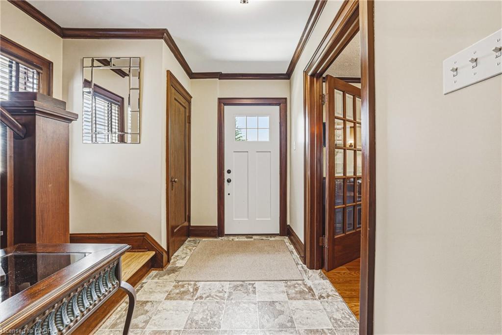 55 Vancamp Avenue