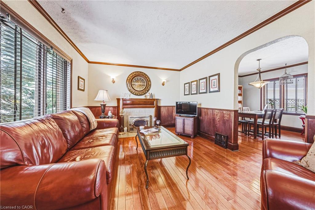 55 Vancamp Avenue