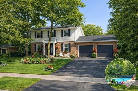 20 Combermere Crescent Waterloo ON N2L 5B1