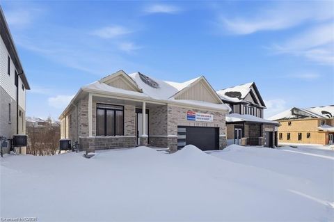 255 Ladyslipper Drive Waterloo ON N2V 0C3