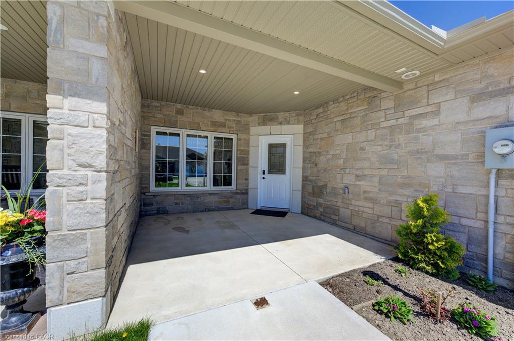 103 Broomer Crescent