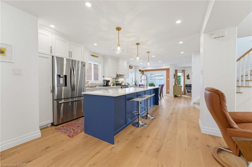 25 Bluewater Drive