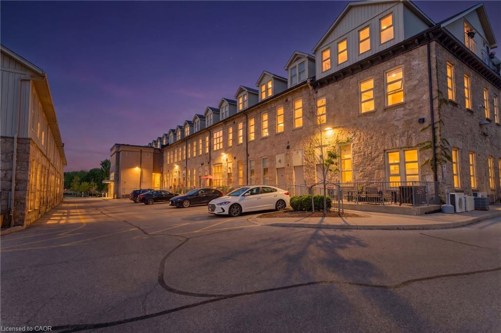 25 Concession Street 111