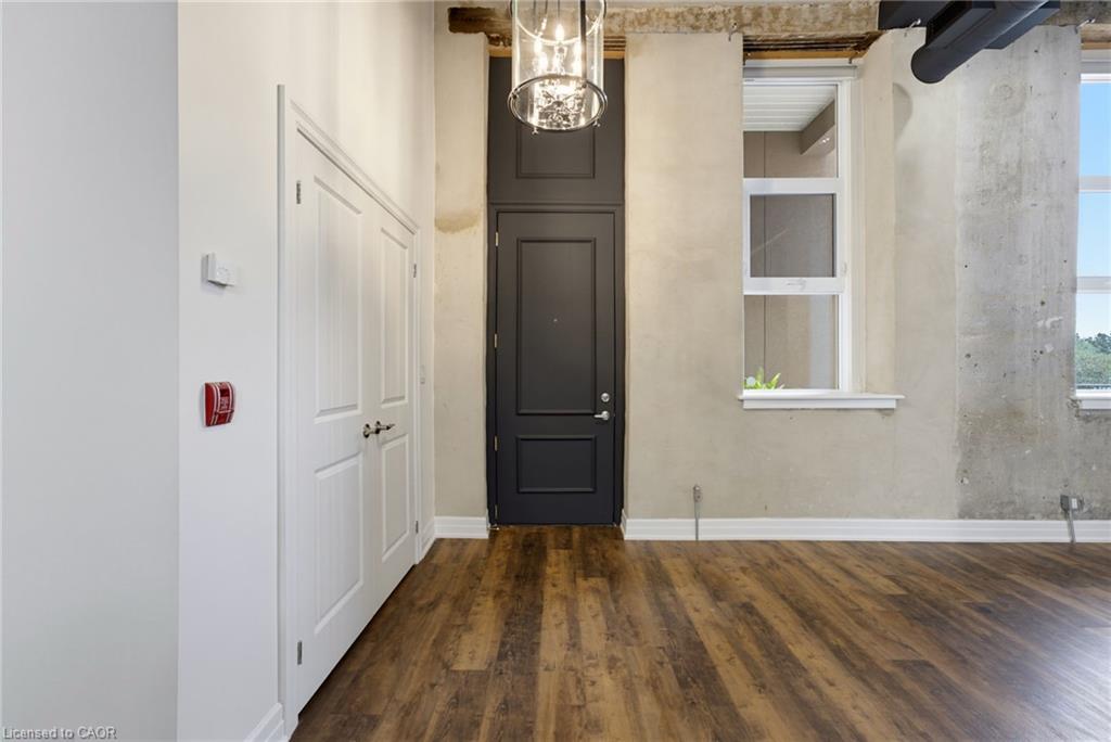 25 Concession Street 111