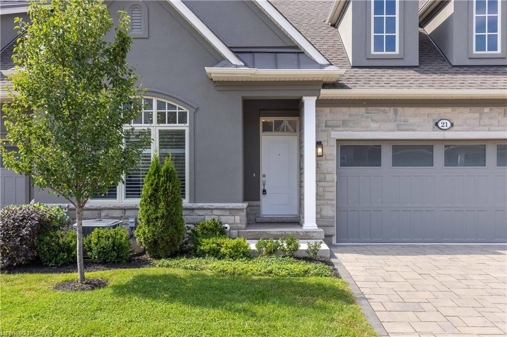 21 Sassafras Row