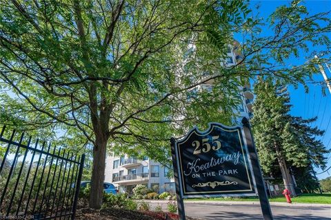 255 Keats Way 1404 Waterloo ON N2L 6N6