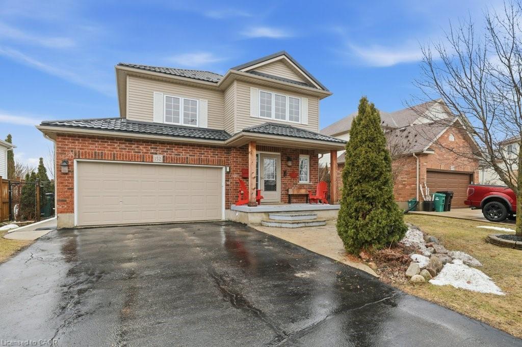 152 Laschinger Boulevard