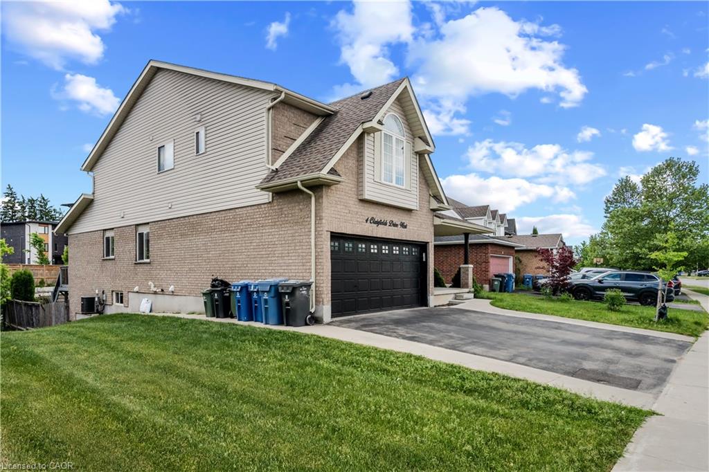 4 Clairfields Drive W