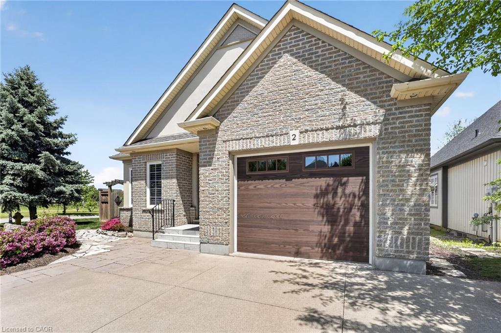 2 Seyval Place