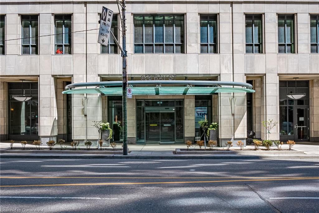 955 Bay Street 1809