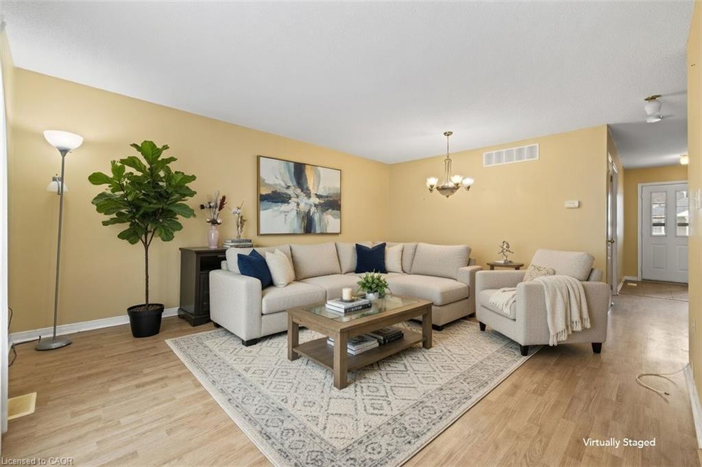 24 Kenyon Crescent 15