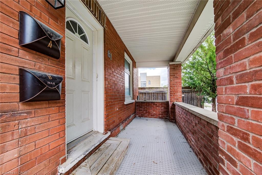 81 Willow Street